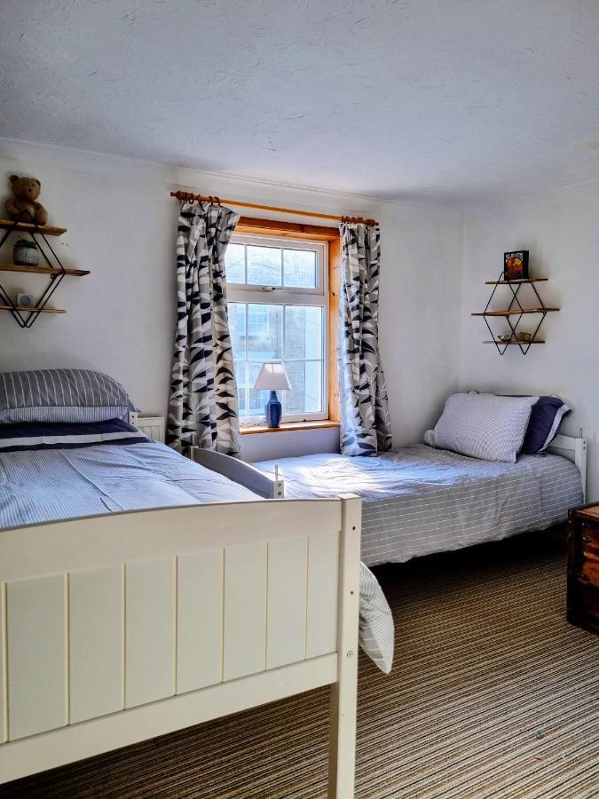 2 Bedroom House Within Walking Distance Of Town Cowes  Exterior foto